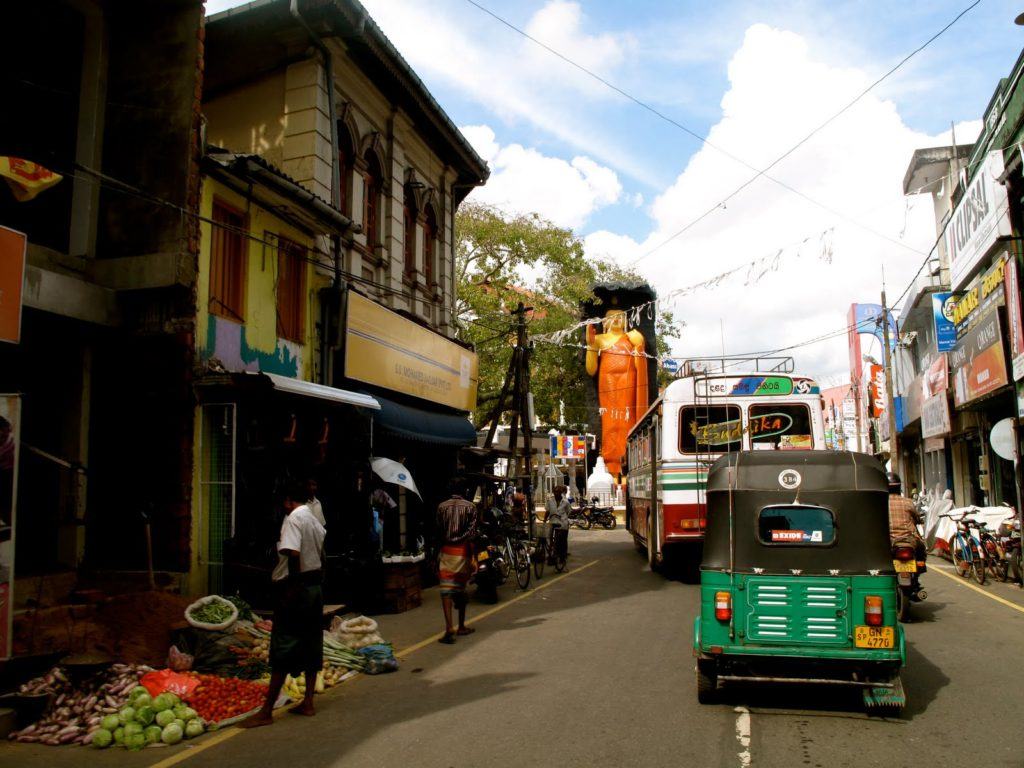 motorbiking-in-sri-lanka-5