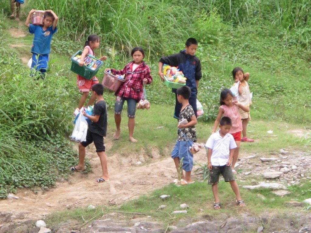 Slow boat to Laos 8