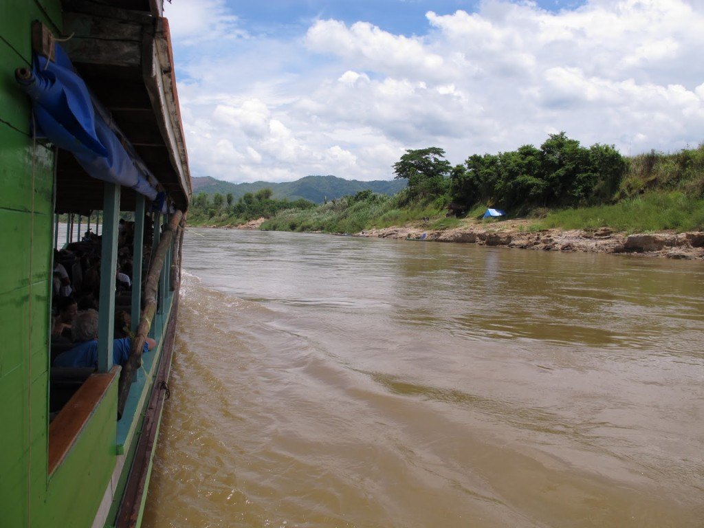 Slow boat to Laos 9