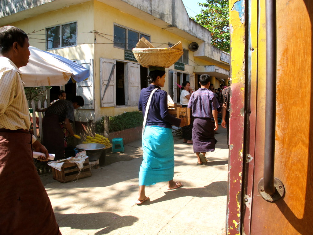 Yangon Circle Train 8