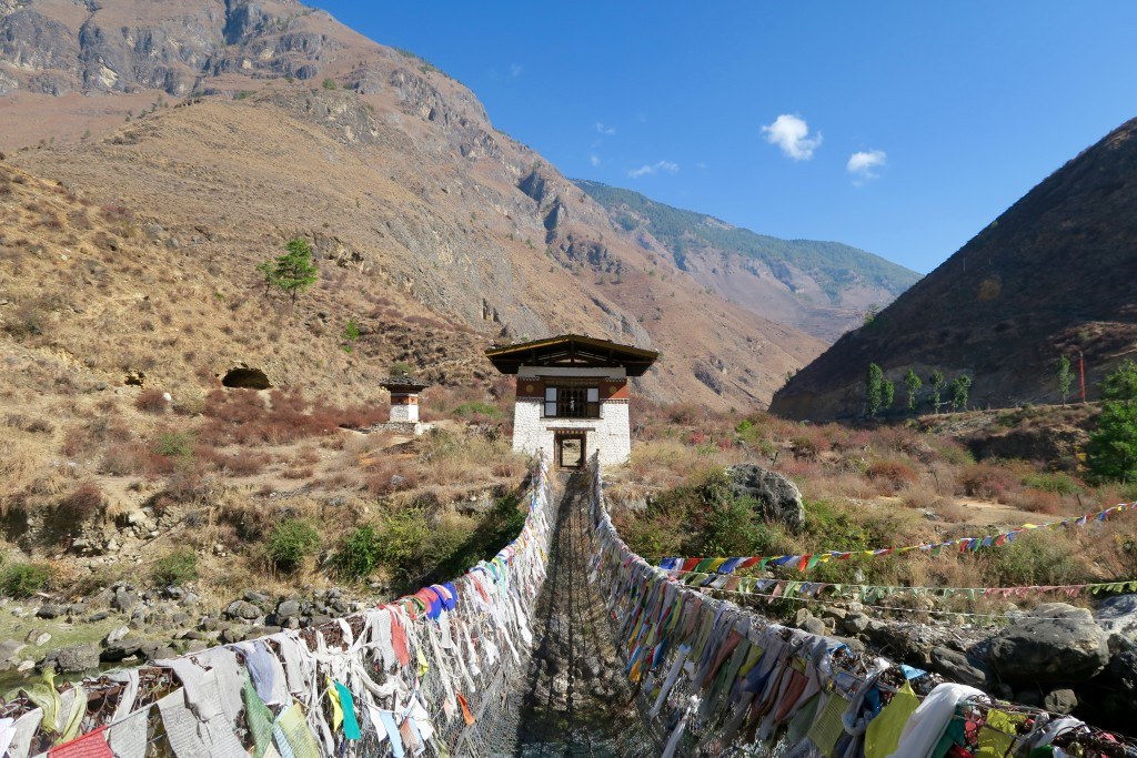 How much does it cost to visit Bhutan 1