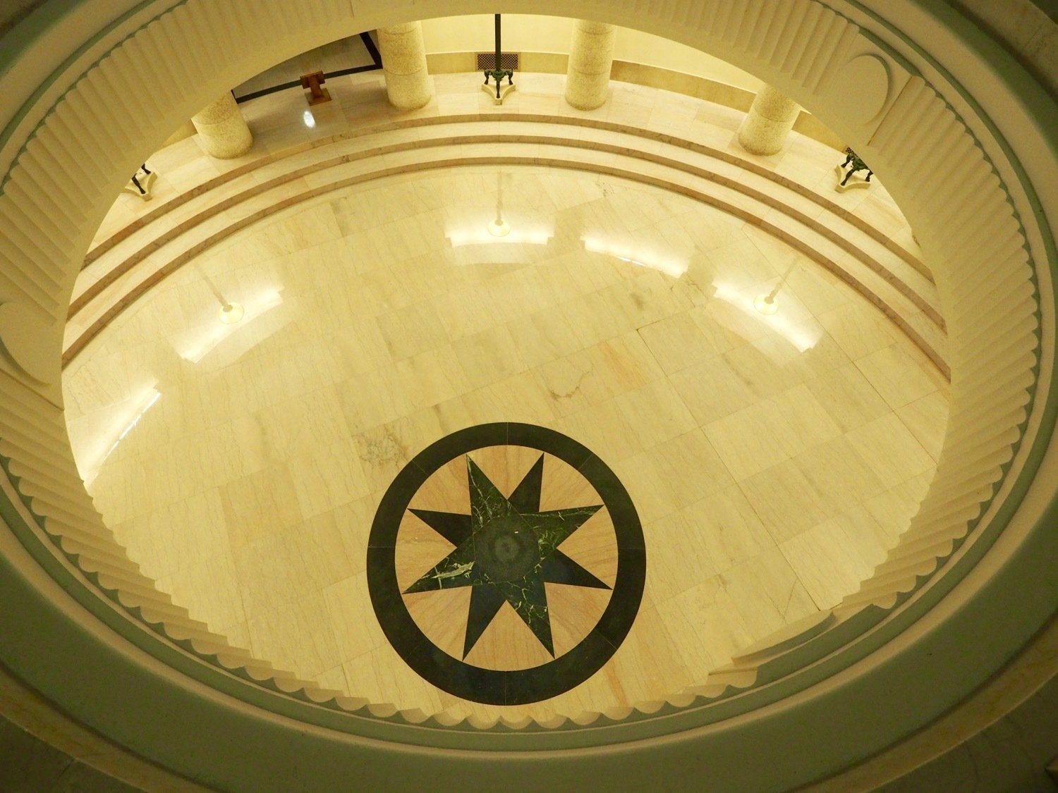 hermetic code tour manitoba legislative building