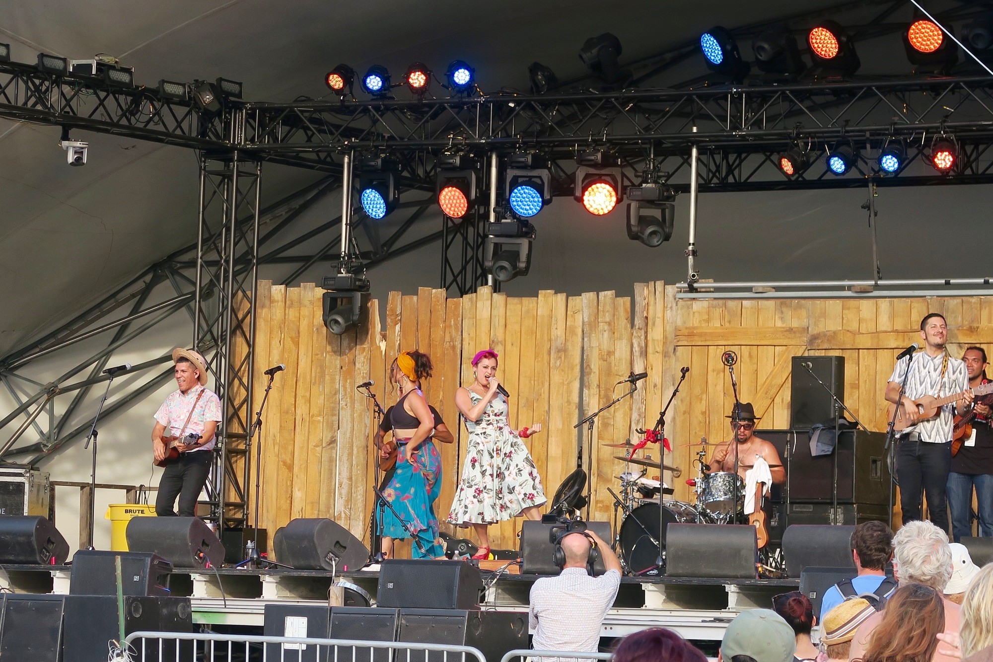 winnipeg folkfest