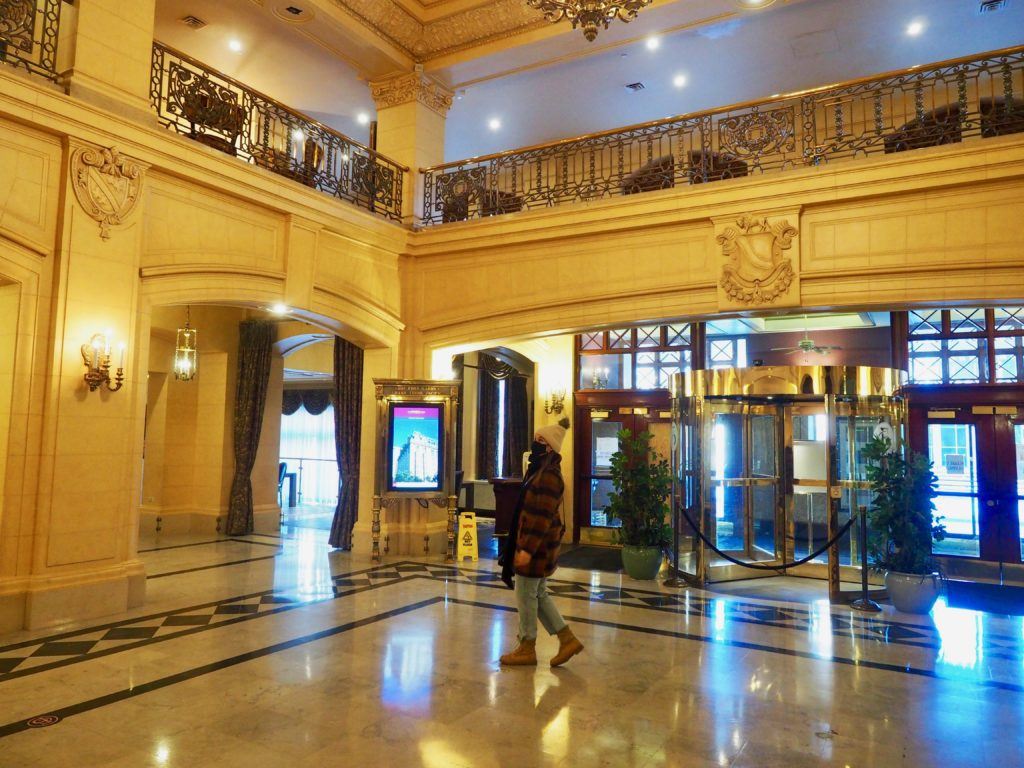 Winnipeg staycation - Hotel Fort Garry